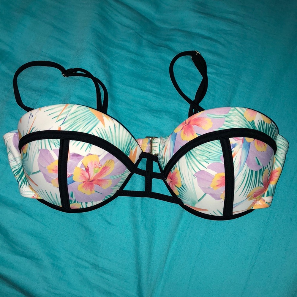 Pacsun bikini top